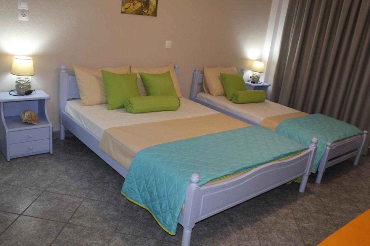 Vakis Apartments Romanon Exterior foto